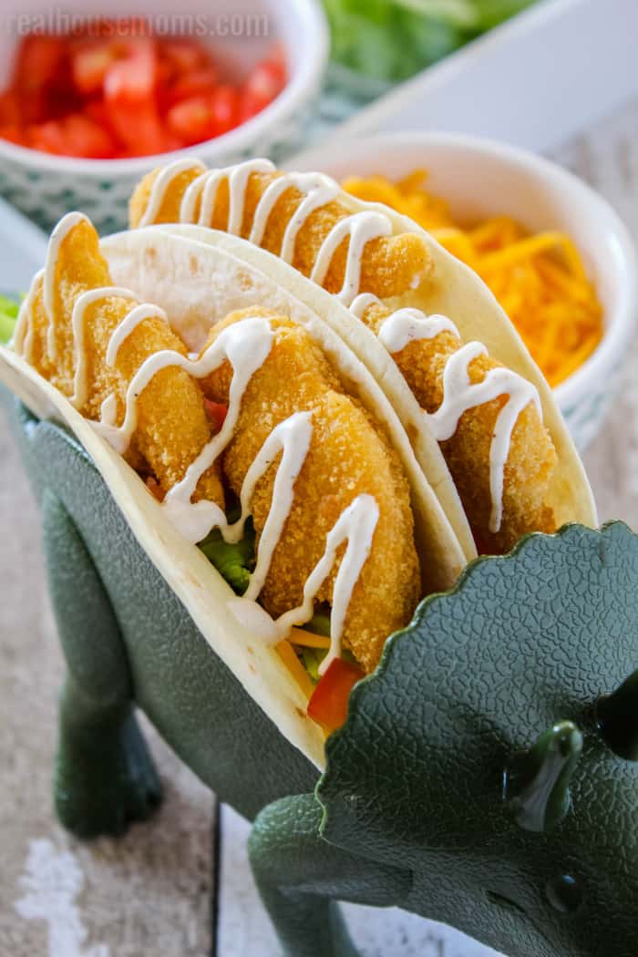 close up of chicken soft tacos