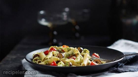 Penne Pesto Pasta Salad