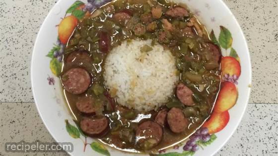 Slow Cooker Chicken and Sausage Gumbo