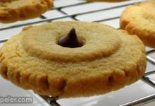 Chewy Peanut Butter Cookies