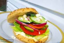 Fresh Veggie Bagel Sandwich