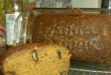 moist pumpkin bread