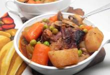 slow cooker oxtail stew