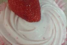 strawberry (jam!) cream cheese frosting