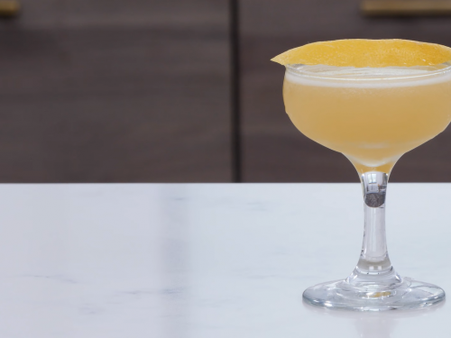 bee-s-knees-cocktail-recipe