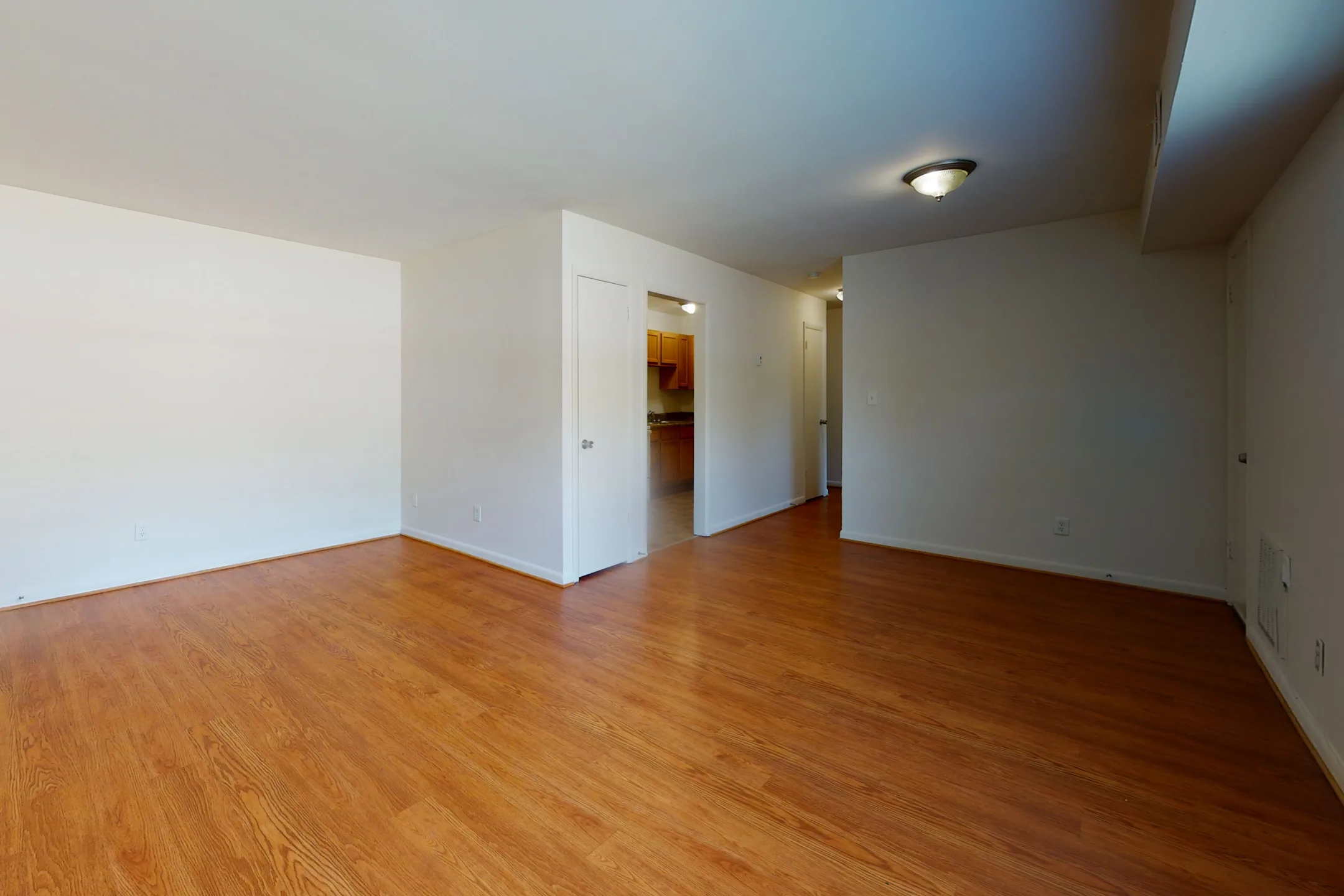 Dining Room - Newport Landing Apartments - Newport News, VA