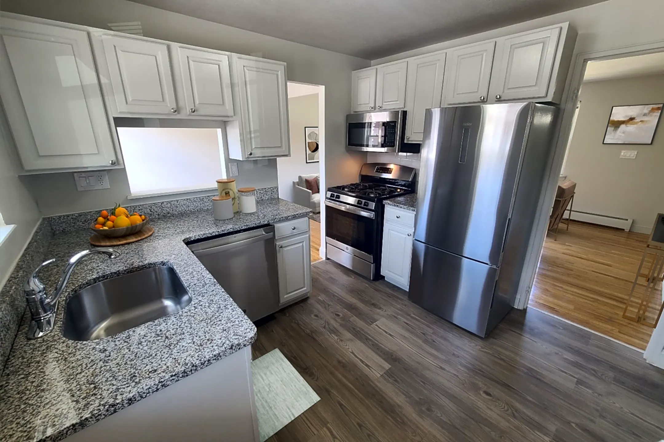 Kitchen - 171 Salmon Brook Dr - Glastonbury, CT