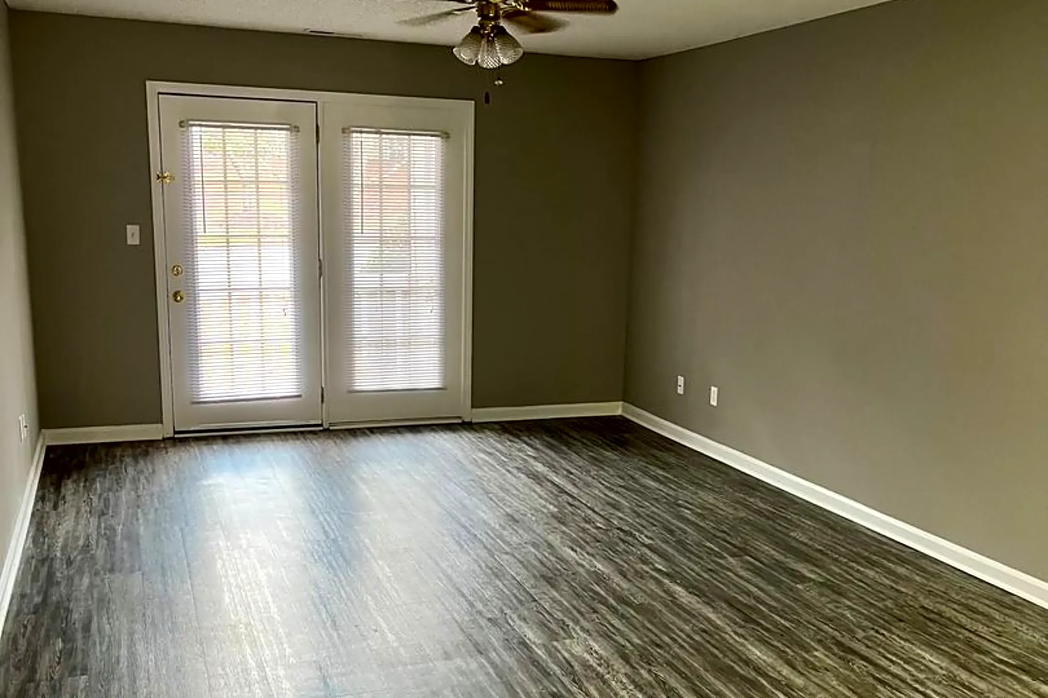 Living Room - 1518 Union Rd unit 1518-A - Gastonia, NC