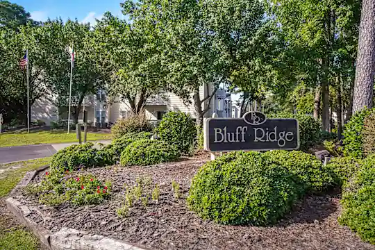 Bluff Ridge Apartment Homes - Jacksonville, NC - Photo 23