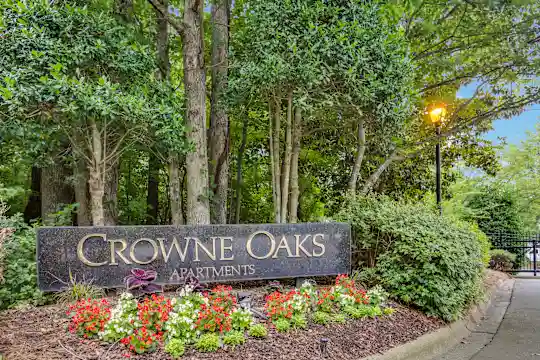 Crowne Oaks - Winston-Salem, NC - Photo 15