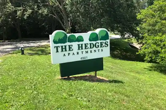 The Hedges - Greensboro, NC - Photo 17