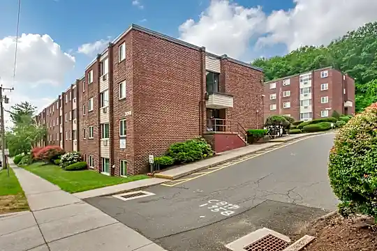 2090 Stanley St unit # 401 - New Britain, CT - Photo 1