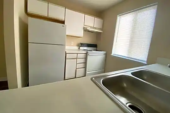 320 Brownlea Dr unit 320-1B Brownlea Dr - Greenville, NC - Photo 12