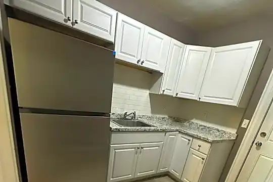 1015 Cooke St unit 3S - Waterbury, CT - Photo 11