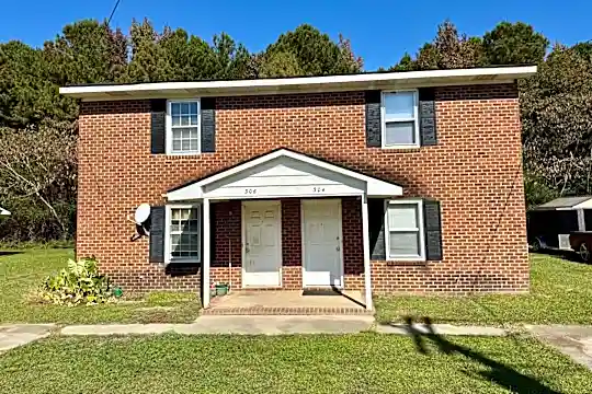 304 Sharpe Rd unit 304 Sharpe Rd. - Rocky Mount, NC - Photo 1