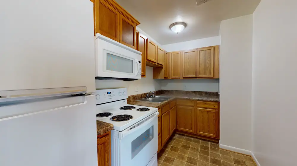 Kitchen - Newport Landing Apartments