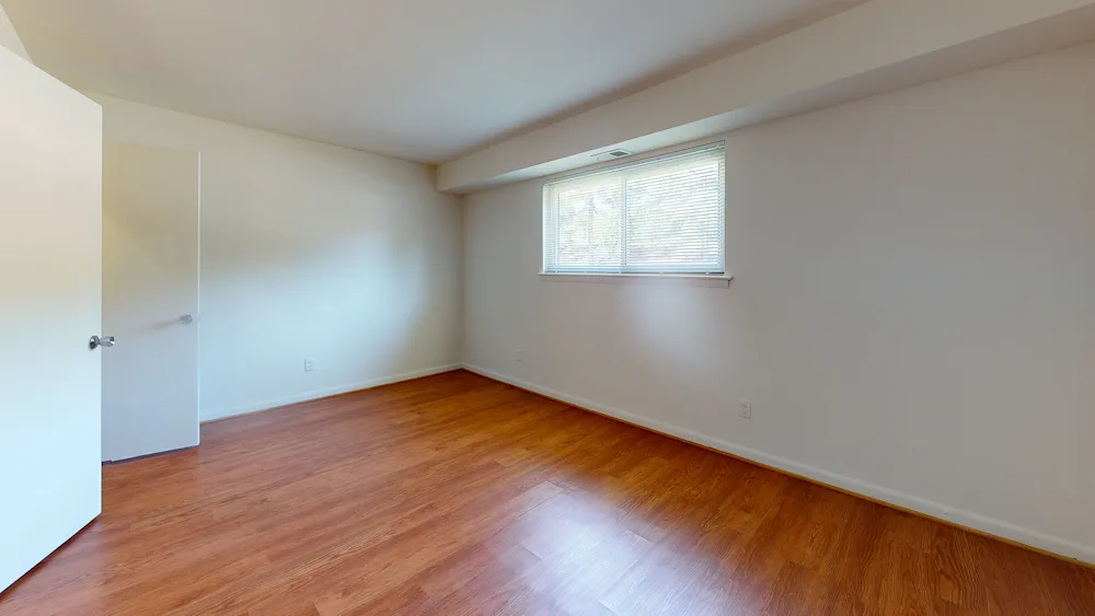 Living Room - Newport Landing Apartments