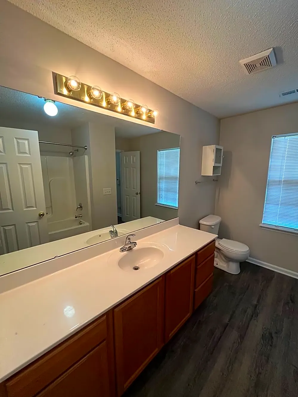 Bathroom - 2707 Meridian Dr unit 2768-6