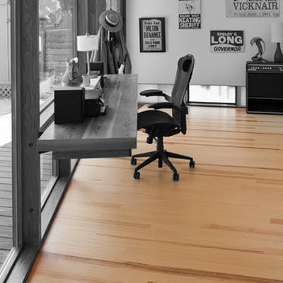 Vertical grain Yellow Pine wood flooring in Austin, TX