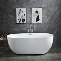 Tub with Freestanding Tub Fillers