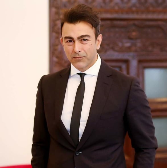 Shaan Shahid - Biography, Age, Real Name, Family, Films, Pictures