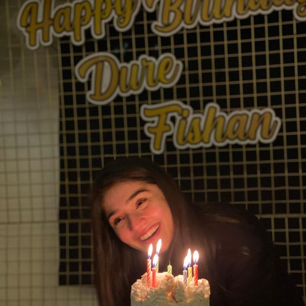 Dur-e-Fishan Saleem Celebrates Her Birthday With Her Co-Stars