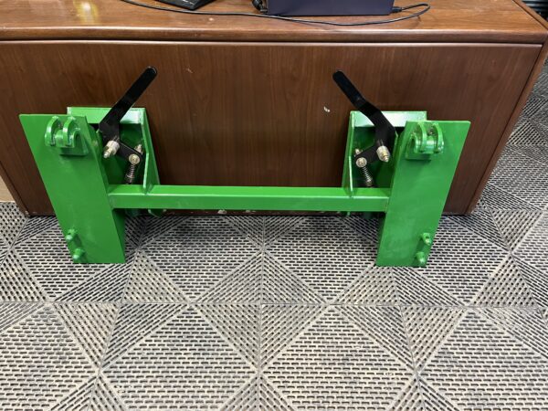 New! John Deere to Quick Attach Conversion Plate - Image 3