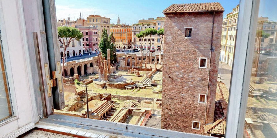 Fortune Temple Apartments in Jewish Ghetto Rome