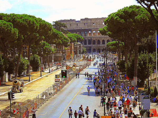 Roma_Via_dei_Fori_Imperiali