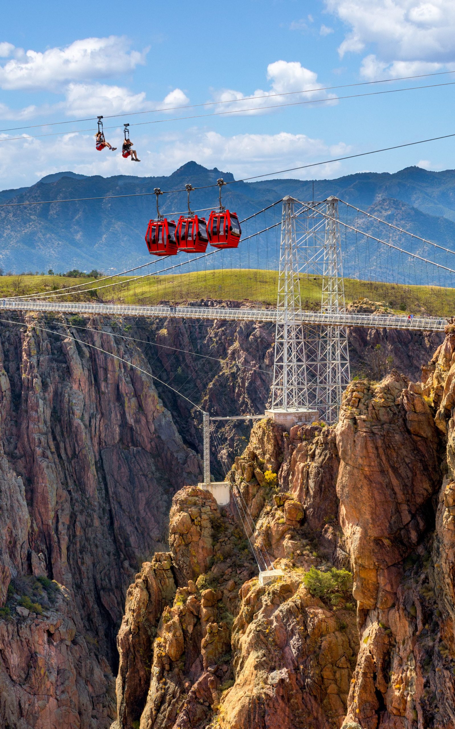 4 seasons at royal gorge bridge