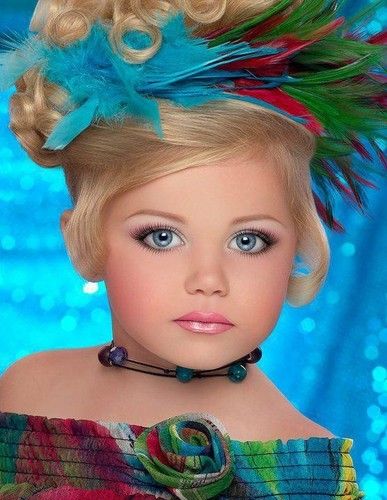 Best Images About Toddlers And Tiaras On Pinterest Beauty Queens