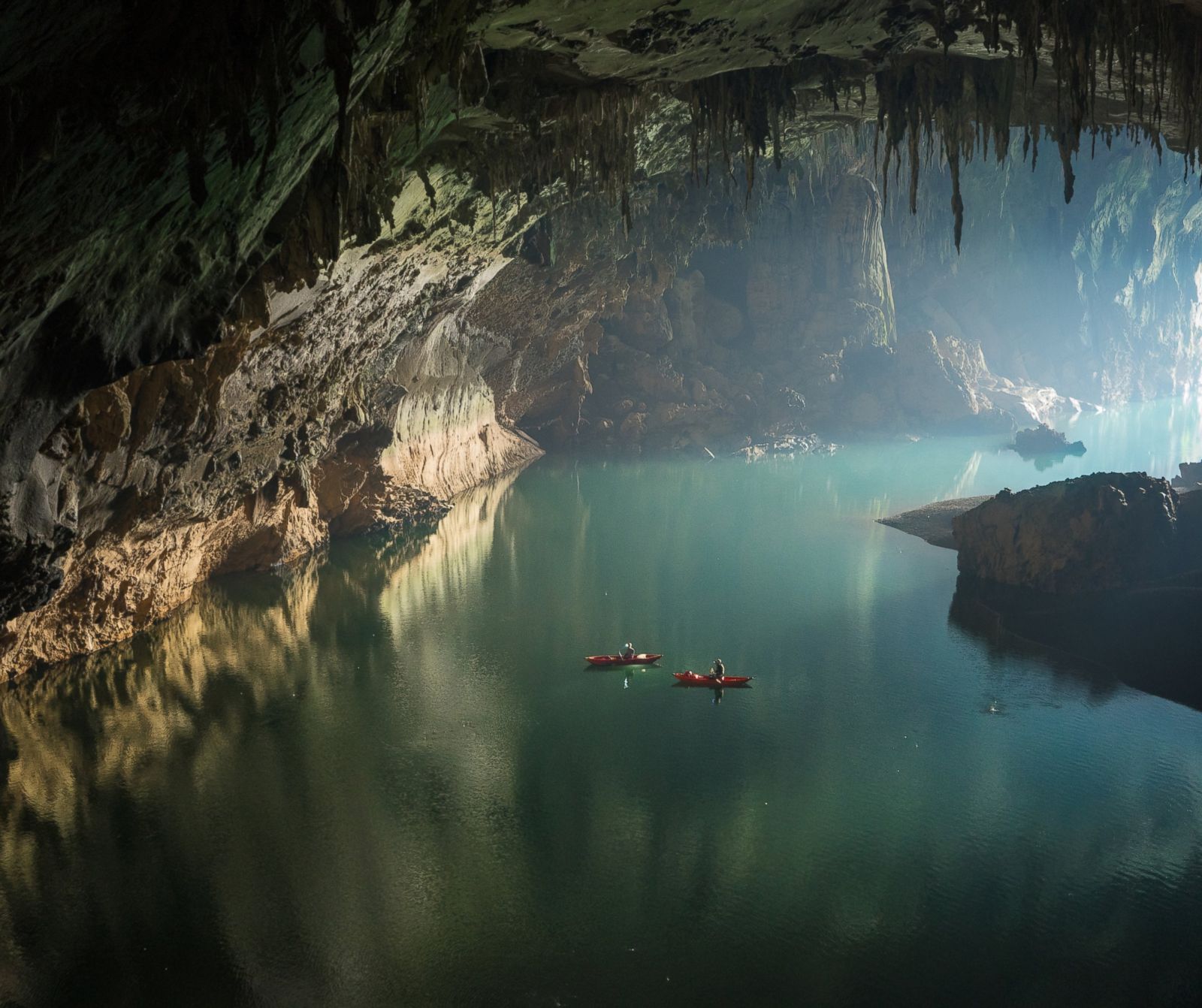 Inside the Awe-Inspiring Xe Bang Fai River Cave Photos | Image #8 - ABC ...