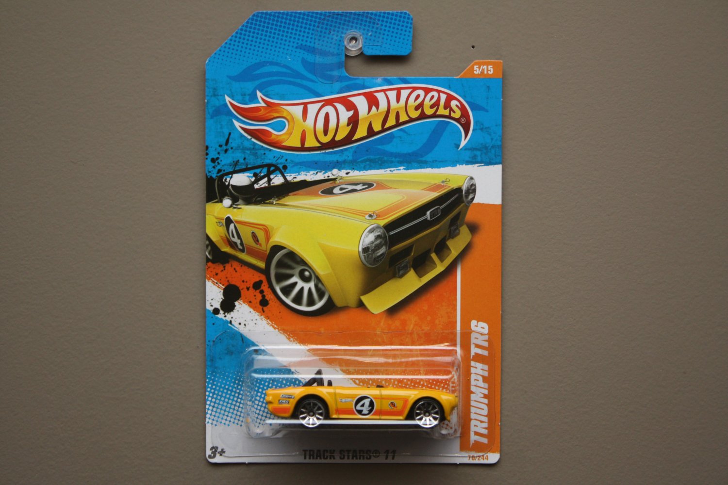 Hot Wheels 2011 Track Stars Triumph TR6 (yellow)