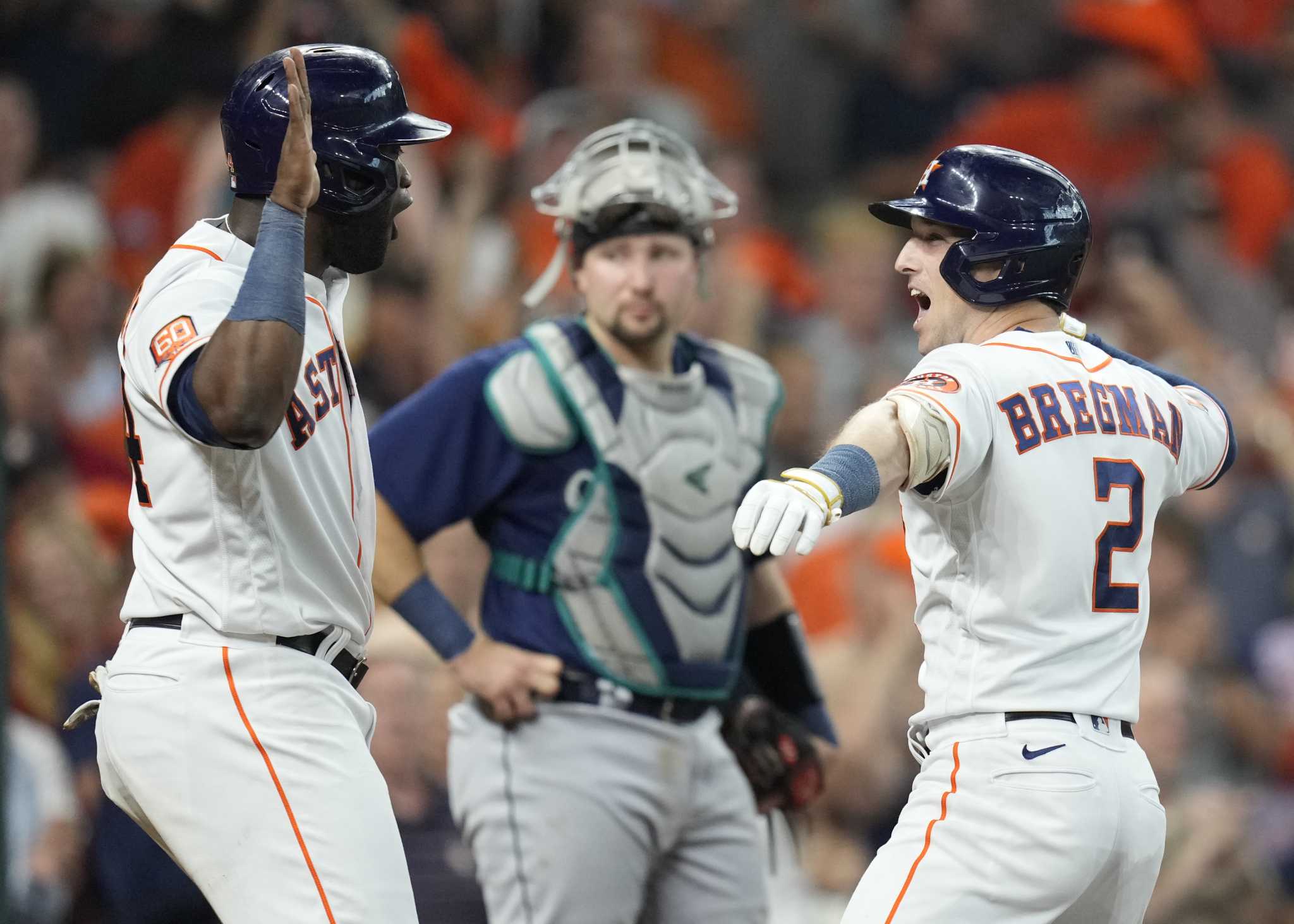 Houston Astros: Experienced team had many heroes in Game 1 win