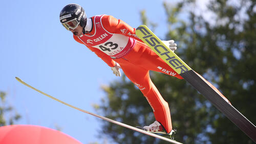 Gregor Deschwanden startete erfolgreich in den Skisprung-Weltcup