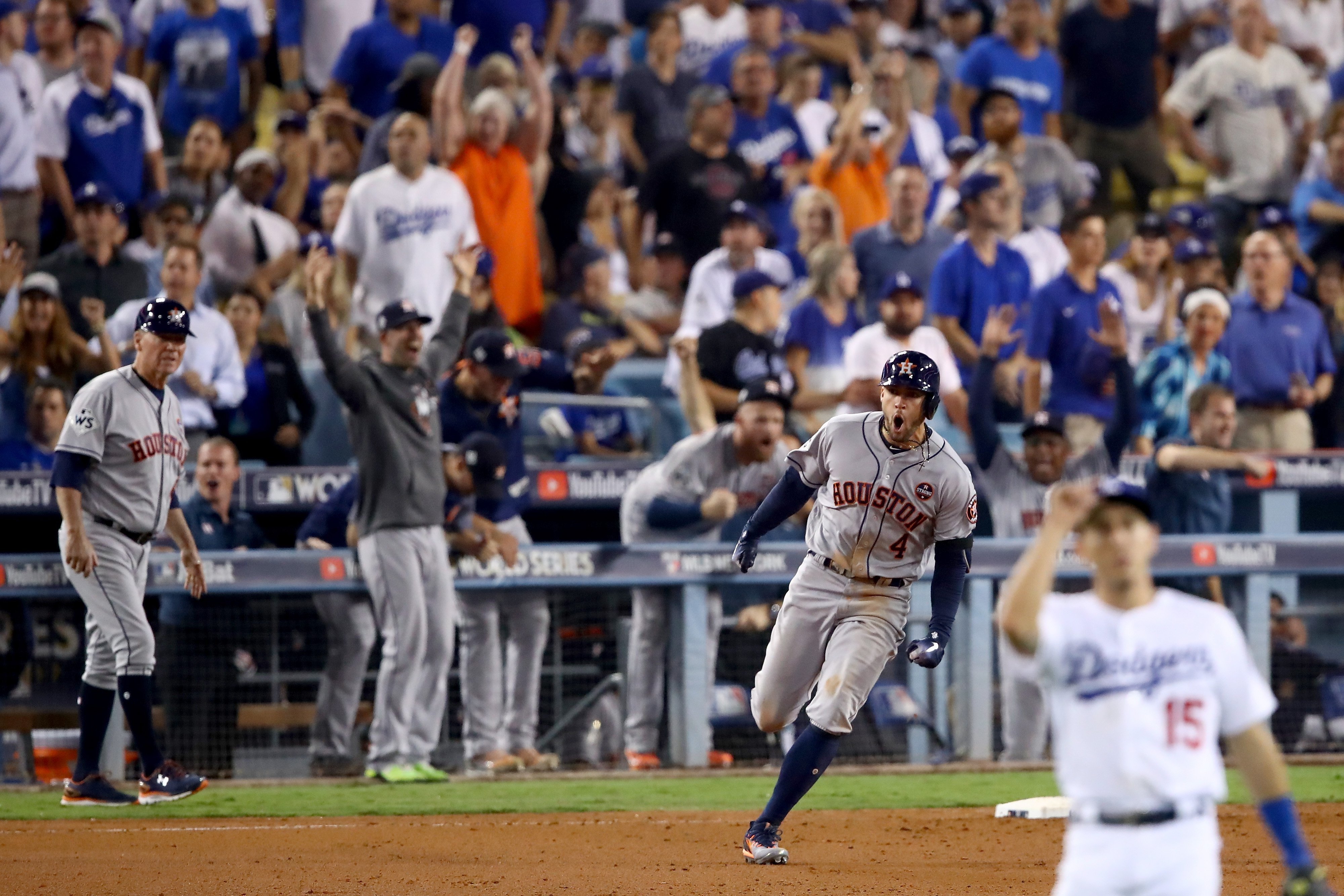 Unsinkable Astros Down Dodgers in Epic Thriller - WSJ