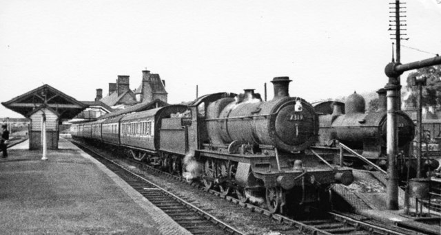 Welshpool station, with ex-GWR 2-6-0 on Up  train, 1952