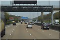 TQ1057 : M25, clockwise by N Chadwick