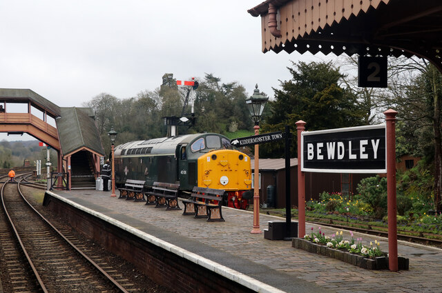 Severn Valley Railway- retiring hurt © Chris Allen cc-by-sa/2.0 ...