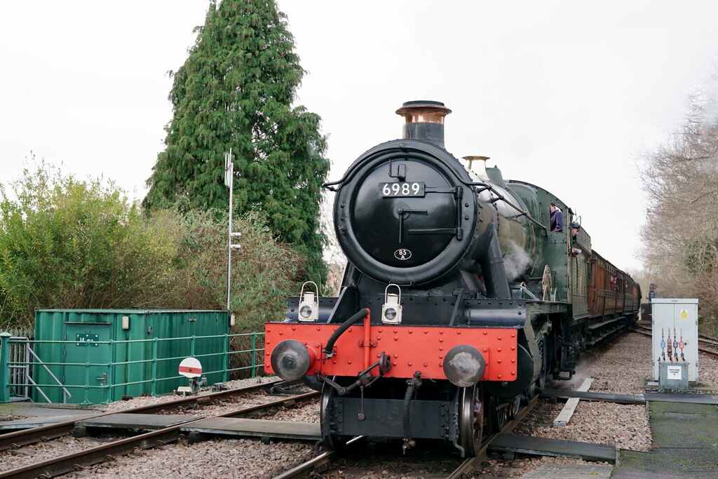 Bluebell Railway © Peter Trimming cc-by-sa/2.0 :: Geograph Britain and ...