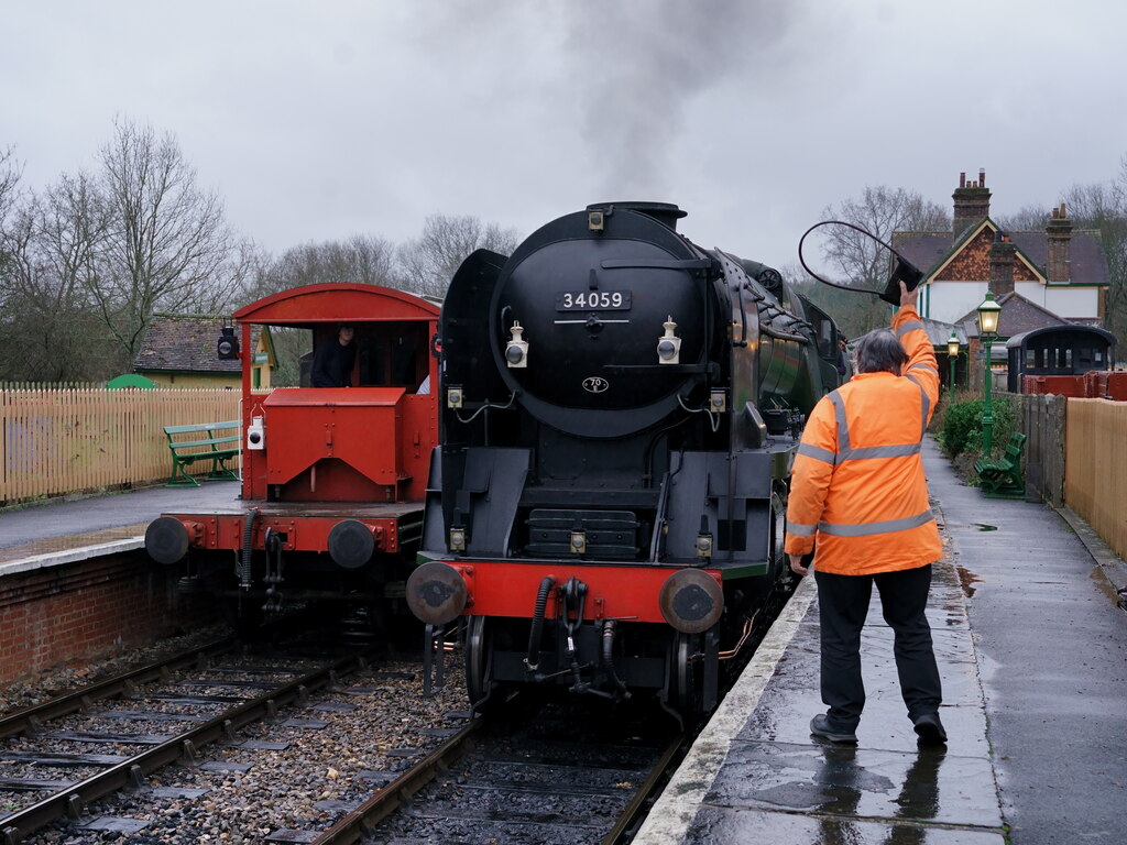 Bluebell Railway © Peter Trimming cc-by-sa/2.0 :: Geograph Britain and ...