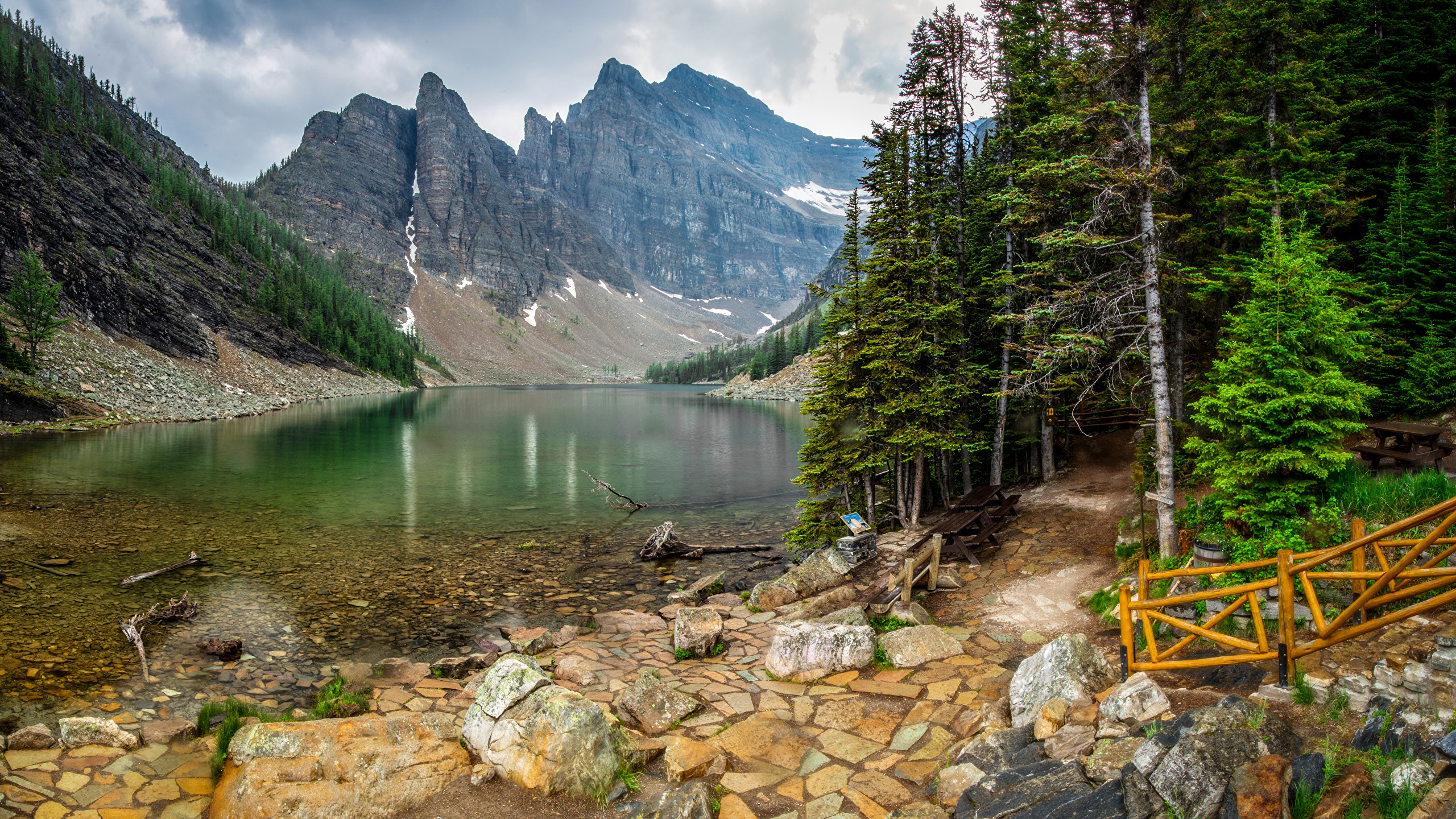 Fonds d'ecran 2560x1440 Canada Parc Montagnes Lac Pierres Photographie de  paysage Lake Agnes Banff Arbres Nature télécharger photo