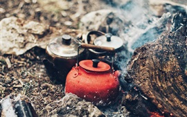 Kettle, fire, smoke