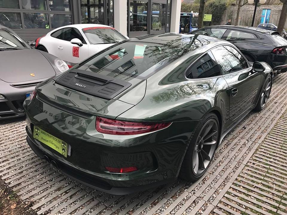 Porsche 911 British Racing Green