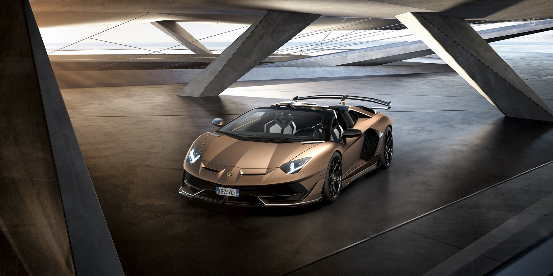 lamborghini aventador 2020