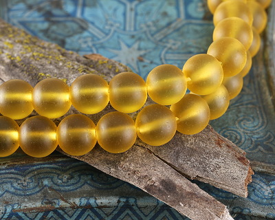 Desert Gold Beach-Style Glass Round 10mm