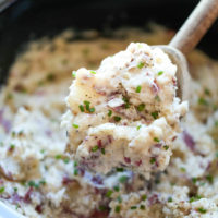 Slow Cooker Garlic Mashed Potatoes