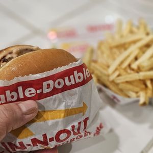 In-N-Out Burger on Yelp