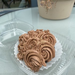 Leisha’s Bakeria on Yelp