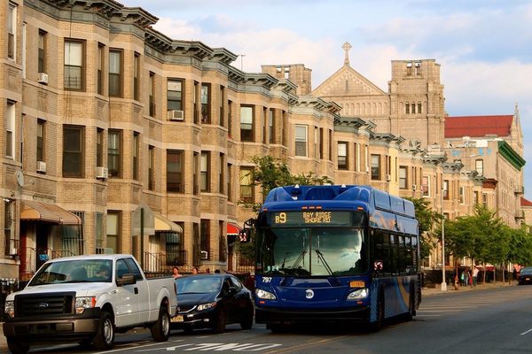 Photo of MTA - Franklin Avenue Shuttle - Brooklyn, NY, US. B9 Bus (Franklin Avenue)